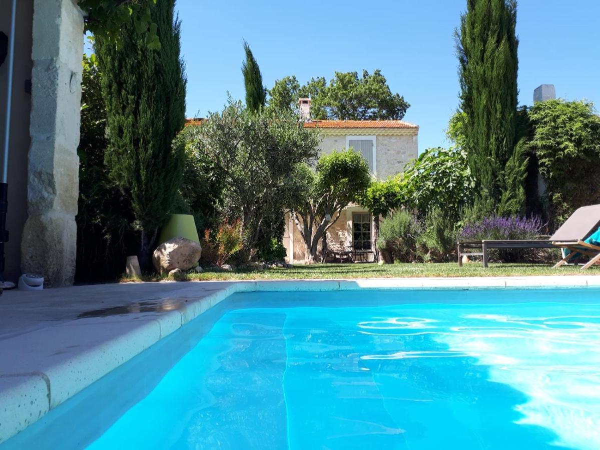 Le Mas Du Chemin : Mas Typique Des Alpilles Paradou Exterior foto