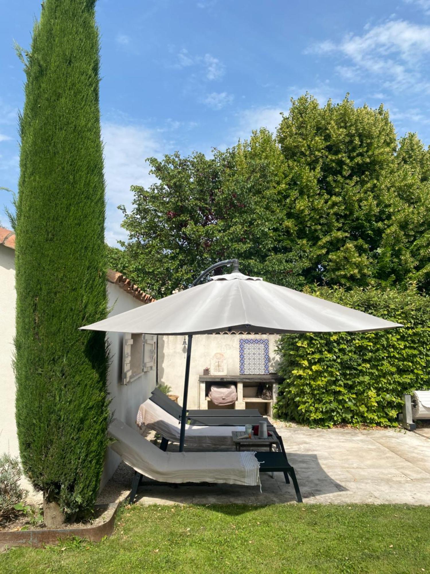 Le Mas Du Chemin : Mas Typique Des Alpilles Paradou Exterior foto